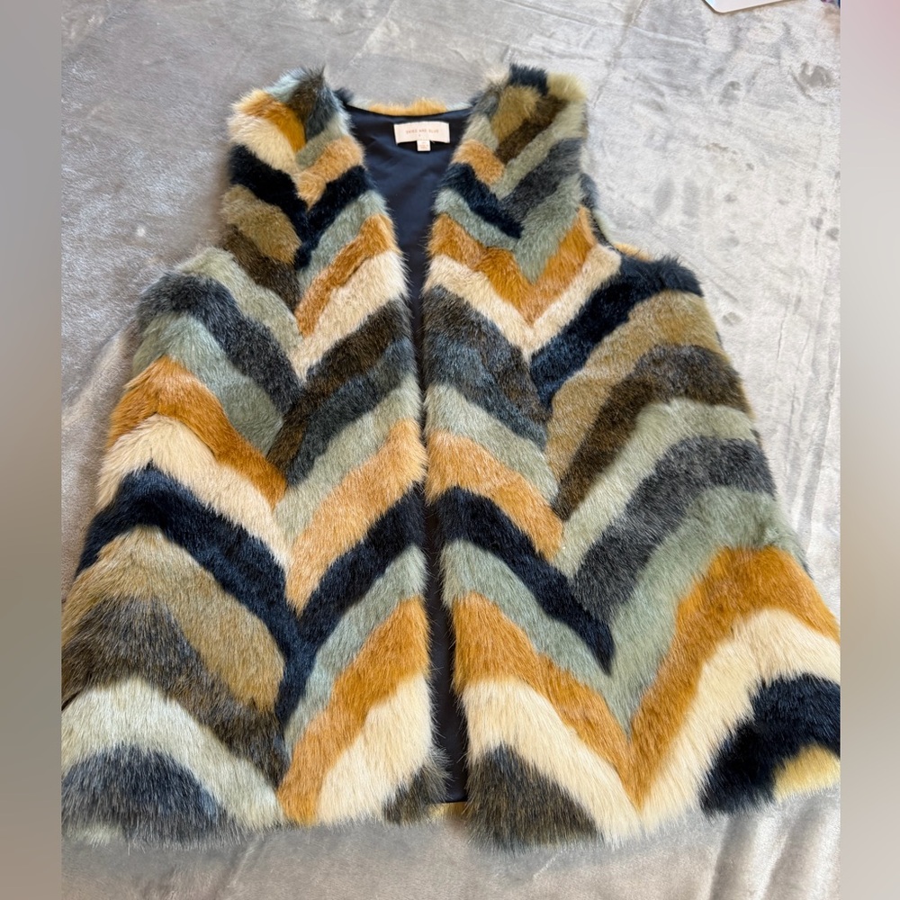 Skies Are Blue Faux Fur Vest with Chevron Pattern